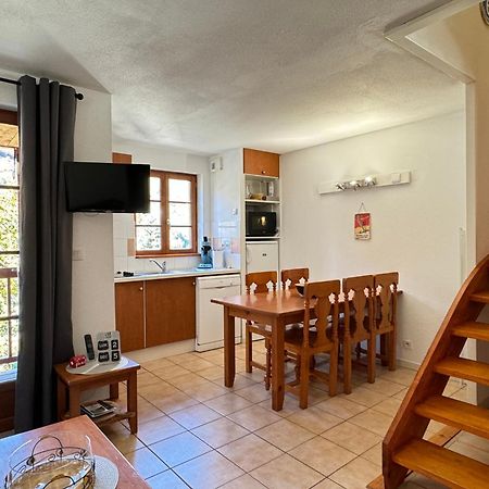 T2 Bis 40M2 5P. Vue. Balcon. Parking. Piscine Ete. Apartment Cauterets Luaran gambar